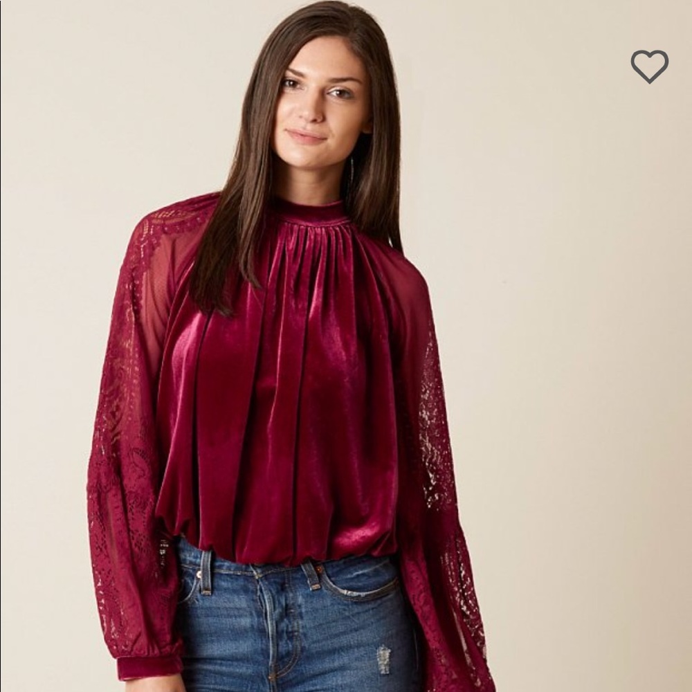 NWT FREE PEOPLE DREAM TEAM VELVETEEN LACE SLEEVE‎ TOP Boho Romantic Cottagecore